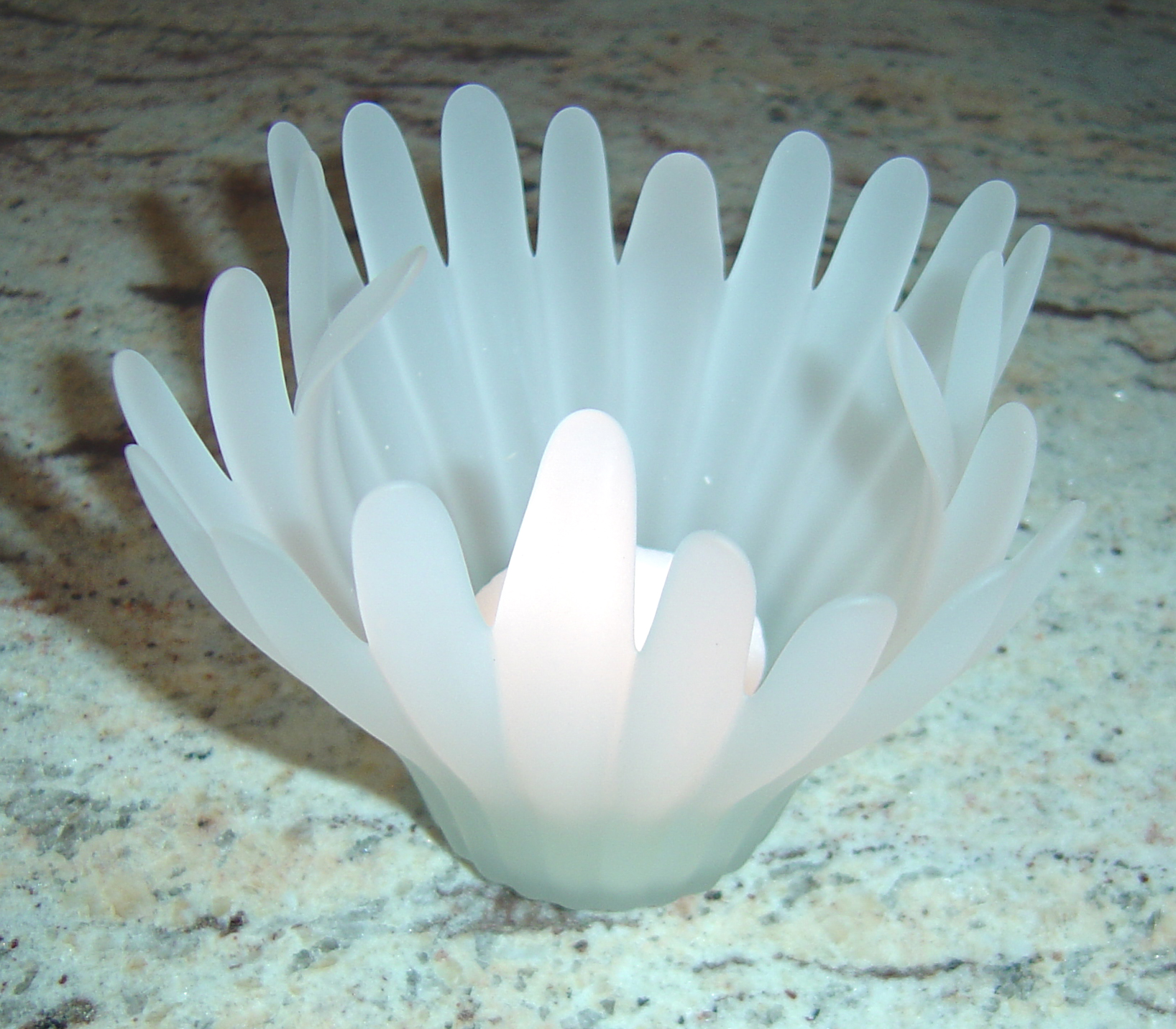 "Coral" Tea Light or Votive Lamp - Image 3